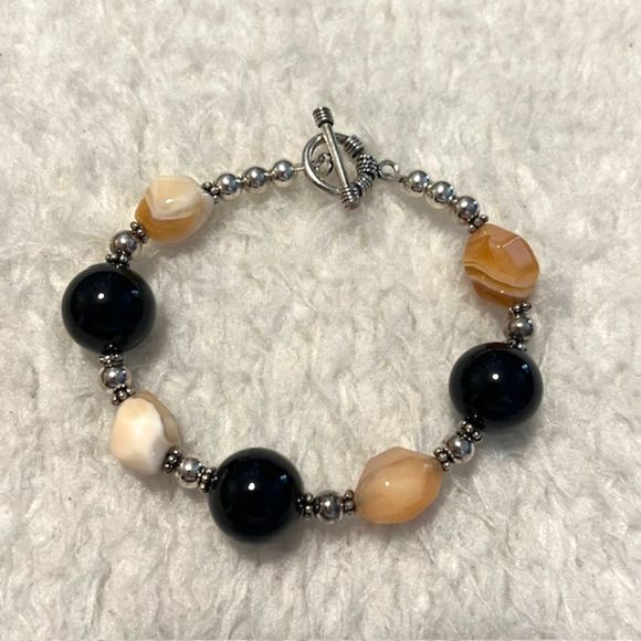 Black Beads & Faceted Gemstones Silver Tone Toggle Clasp Bracelet - Picture 1 of 5
